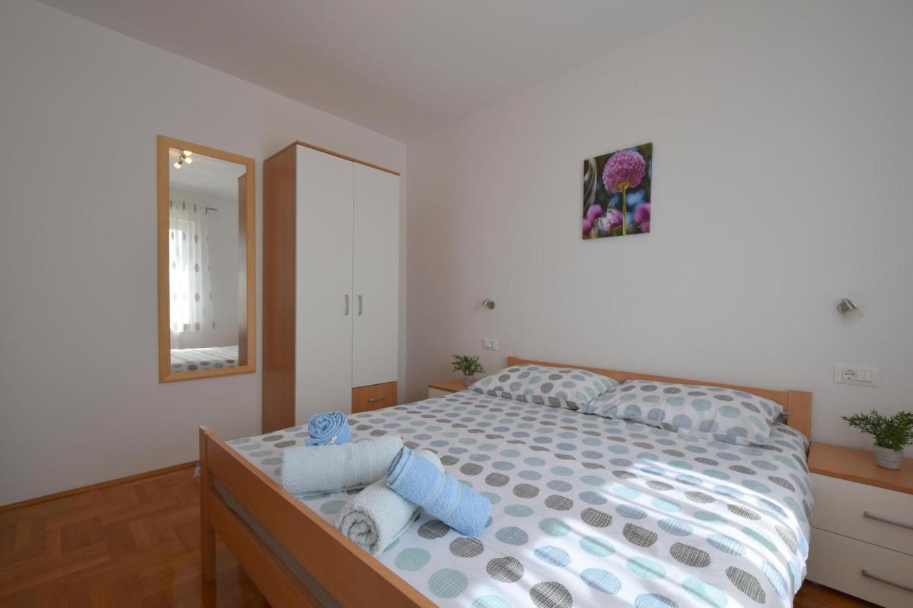 Apartment Baran Cizici Exterior photo