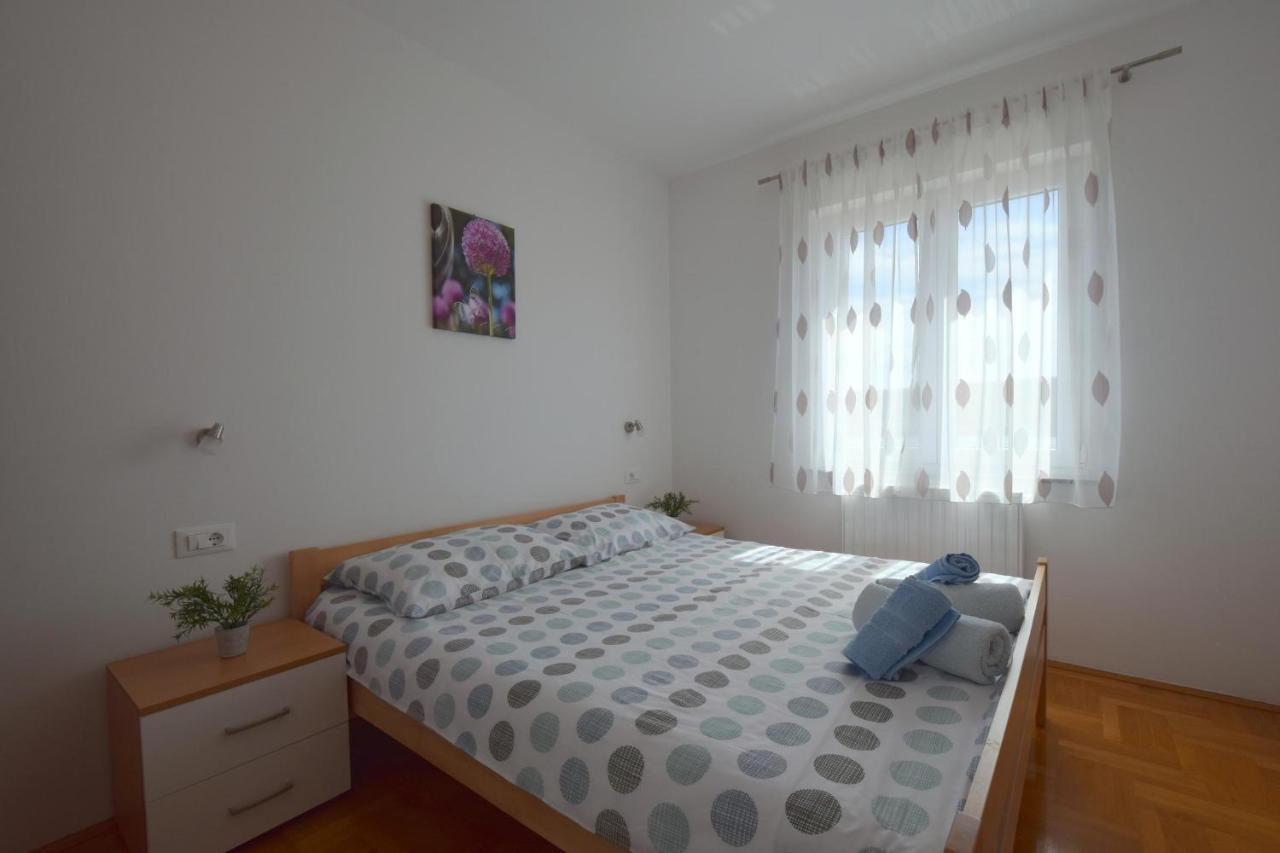Apartment Baran Cizici Exterior photo